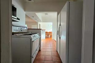 1333 N Naomi, Burbank, CA 91505 - Photo 7