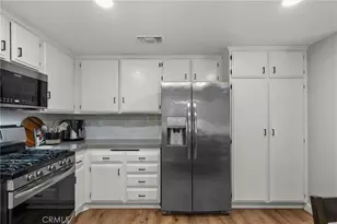 28818 Oak Spring Canyon Rd, Canyon Country, CA 91387 - Photo 11