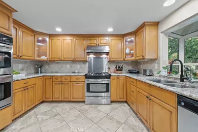 11101 Eton Avenue, Chatsworth, CA 91311 - Photo 15