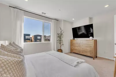 27582 Manzanita, Valencia, CA 91381 - Photo 29