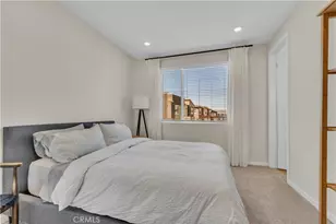 27582 Manzanita, Valencia, CA 91381 - Photo 35