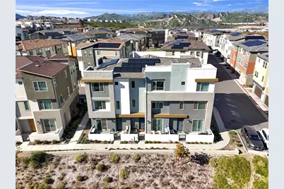 27582 Manzanita, Valencia, CA 91381 - Photo 49