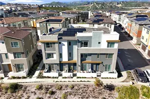 27582 Manzanita, Valencia, CA 91381 - Photo 49