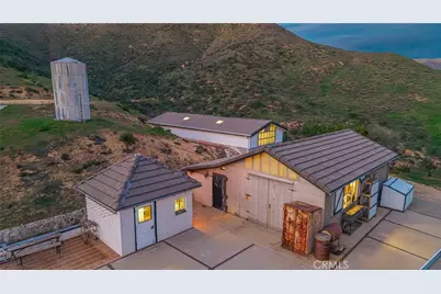 34201 Territory Road, Agua Dulce, CA 91390 - Photo 57