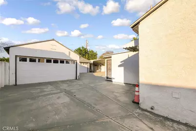 10733 Wixom Street, Los Angeles, CA 91352 - Photo 41