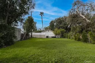 4867 Noble, Sherman Oaks, CA 91403 - Photo 15