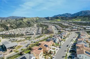 18696 Cedar Crest Dr, Canyon Country, CA 91387 - Photo 5