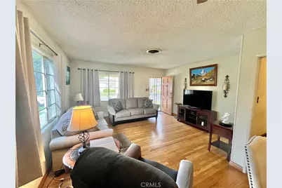 17900 Martha Street, Encino, CA 91316 - Photo 7