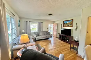 17900 Martha St, Encino, CA 91316 - Photo 7