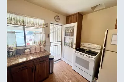 17900 Martha Street, Encino, CA 91316 - Photo 9