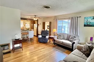 17900 Martha St, Encino, CA 91316 - Photo 5