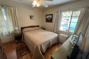 17900 Martha St, Encino, CA 91316 - Photo 25