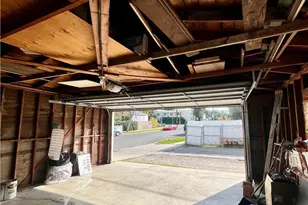 17900 Martha St, Encino, CA 91316 - Photo 31