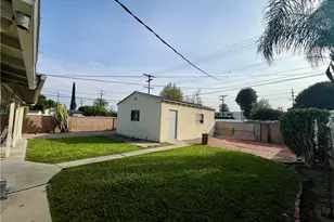 17900 Martha St, Encino, CA 91316 - Photo 27
