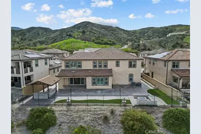 18787 Juniper Springs, Canyon Country, CA 91387 - Photo 3