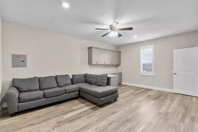 18787 Juniper Springs, Canyon Country, CA 91387 - Photo 33