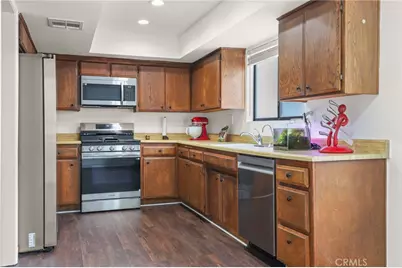 13243 Vanowen #2, North Hollywood, CA 91605 - Photo 11