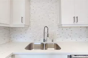 12407 Moorpark, Studio City, CA 91604 - Photo 11