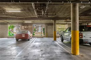 19350 Sherman Way, Reseda, CA 91335 - Photo 23