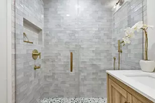 12308 La Maida St, Valley Village, CA 91607 - Photo 27