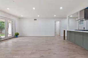 9054 Darby Ave, Northridge, CA 91325 - Photo 11