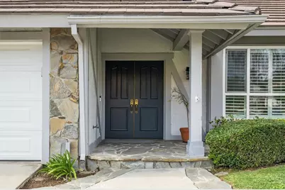 28125 Vernal, Saugus, CA 91350 - Photo 3