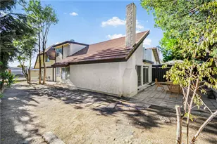 22703 Garzota Dr, Valencia, CA 91354 - Photo 21