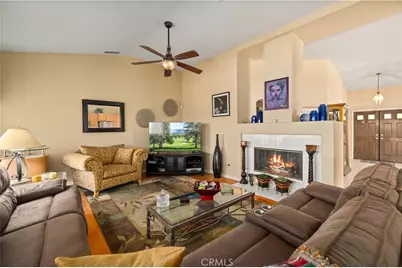 42344 Camden, Lancaster, CA 93536 - Photo 13