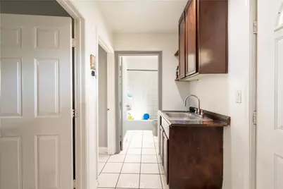 11044 Borden Avenue, Pacoima, CA 91331 - Photo 19