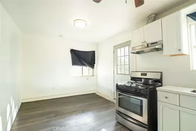 11044 Borden Avenue, Pacoima, CA 91331 - Photo 15