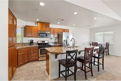 2225 Hurley Way, Palmdale, CA 93550 - Photo 11