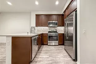 389 Castiano, Camarillo, CA 93012 - Photo 13