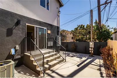 1737 S Longwood, Los Angeles, CA 90019 - Photo 9