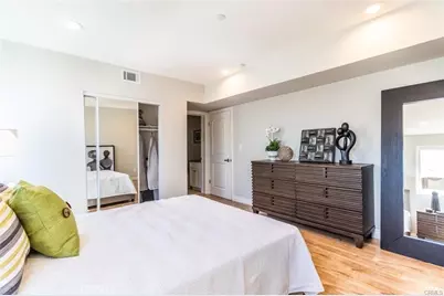 1737 S Longwood, Los Angeles, CA 90019 - Photo 37