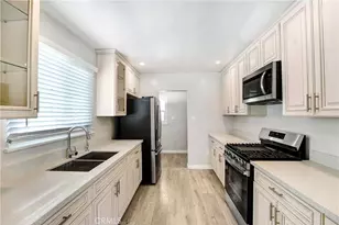 7454 Gaviota, Van Nuys, CA 91406 - Photo 3