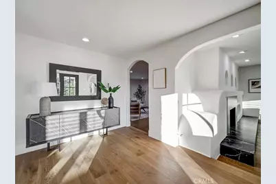 4732 Del Moreno Drive, Woodland Hills, CA 91364 - Photo 13