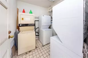 610 E Harvard, Burbank, CA 91501 - Photo 9