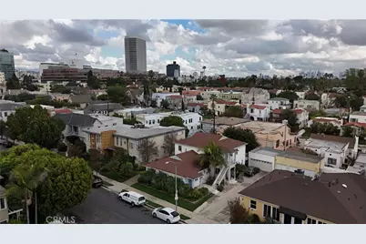 854 Alandele Avenue, Los Angeles, CA 90036 - Photo 19