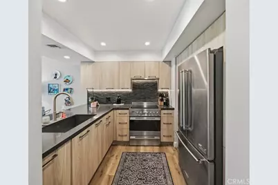 7135 Hollywood Boulevard #405, Los Angeles, CA 90046 - Photo 3