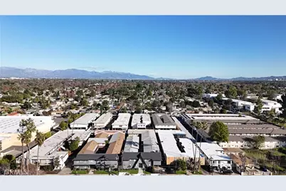 6640 Darby Avenue, Reseda, CA 91335 - Photo 39