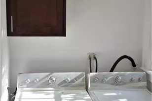 908 - 910 Victoria Ave, Venice, CA 90291 - Photo 9