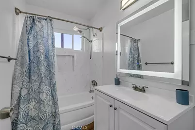 6652 Darby Avenue, Reseda, CA 91335 - Photo 11
