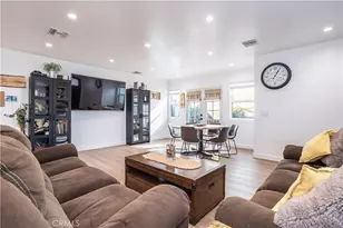 7410 Cozycroft Ave, Winnetka, CA 91306 - Photo 13