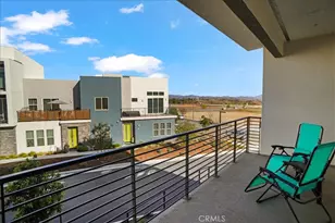 27410 N Merlin, Valencia, CA 91381 - Photo 7