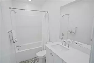 27410 N Merlin, Valencia, CA 91381 - Photo 13