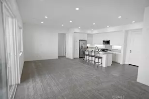 27410 N Merlin, Valencia, CA 91381 - Photo 5