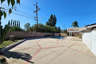 17530 Tuba St, Northridge, CA 91325 - Photo 5