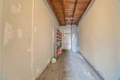 5709 E Beverly Boulevard, Los Angeles, CA 90022 - Photo 25