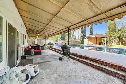 22935 Sylvan Street, Woodland Hills, CA 91367 - Photo 23