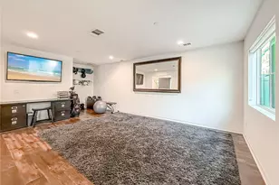 26711 Lexington Ln, Saugus, CA 91350 - Photo 9